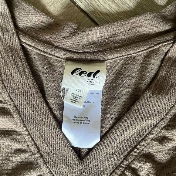 Led Luxe Essentials Maternity Light Brown  Sweater Small - Picture 2 of 5